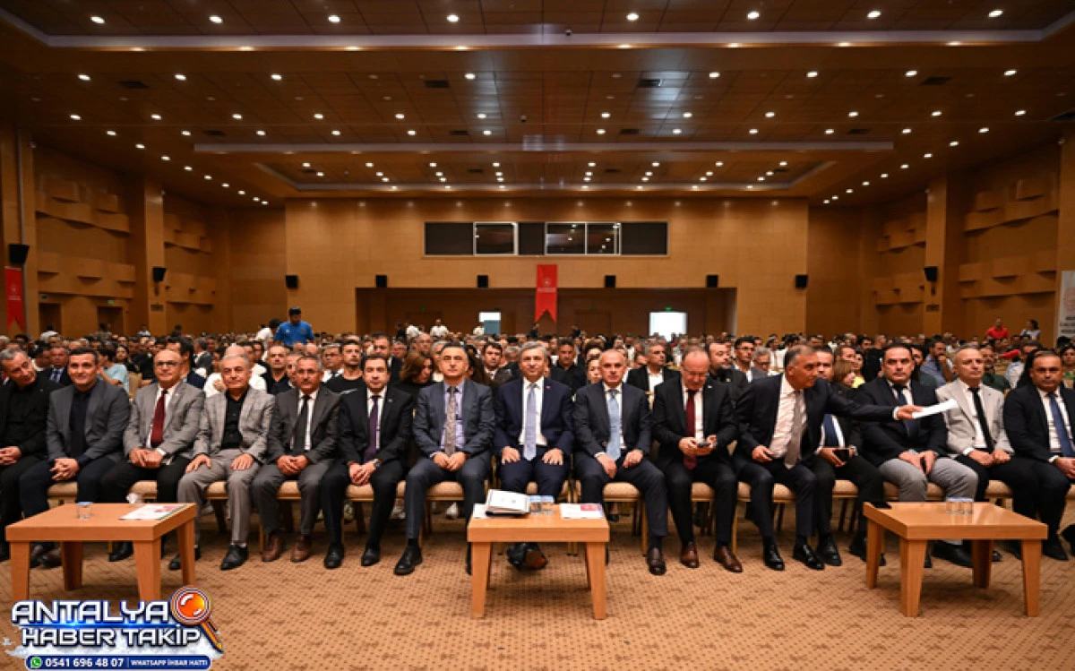 2026-2027 Eğitim &Ouml;ğretim Yılı Okul Sporları Bilgilendirme Toplantısı Yapıldı