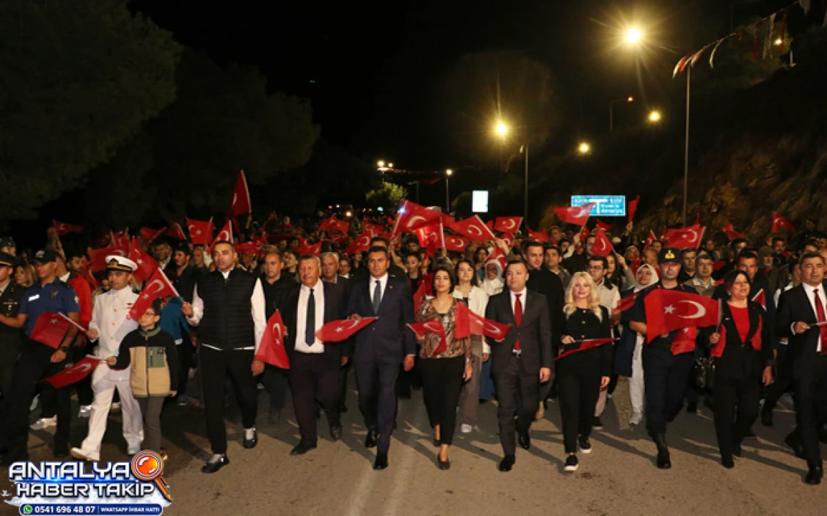 29 Ekim Cumhuriyet Bayramı Kaş&rsquo;ta Coşkuyla Kutlandı