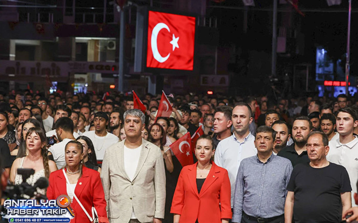 30 Ağustos Zafer Bayramı Antalya&rsquo;da B&uuml;y&uuml;k Bir Coşkuyla Kutlandı