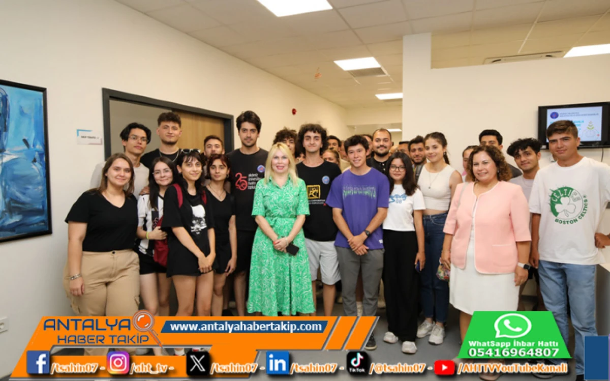 Akdeniz Üniversitesi Ailesine 9 Bin Yeni Öğrenci Katıldı