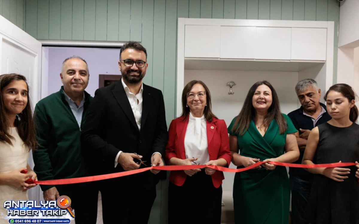 Antalya&rsquo;da Dr. Şevket Erhan Aslan&rsquo;ın Yeni Kliniği T&ouml;renle A&ccedil;ıldı