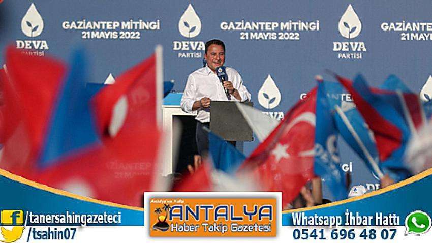 Babacan, Deva Partisi&rsquo;nin İlk Mitinginde Konuştu &lsquo;Ey Beştepe, G&ouml;r&uuml;yor Musun? On Binler Akın Akın Bu Meydana Geldi&rsquo;