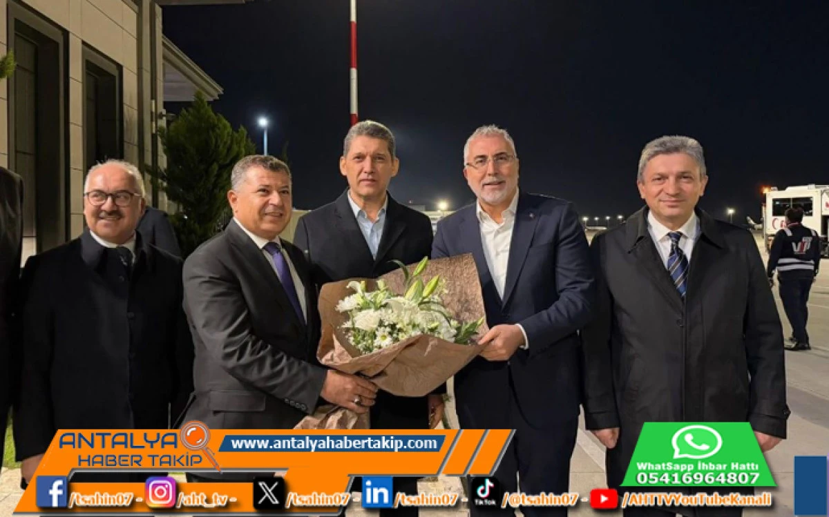 Bakan Vedat Işıkhan Antalya&rsquo;da: &Ccedil;alışma Ve Sosyal G&uuml;venlik Konuları İstişare Toplantısında Ele Alındı