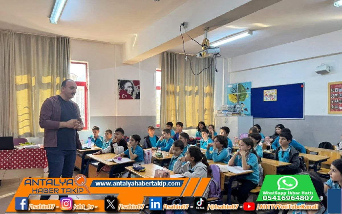 Başkan Kotan İlkokul Ziyaretinde Öğrencilerle Buluştu