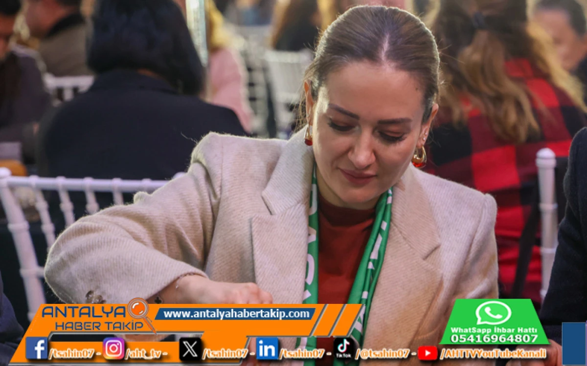 Başkan Vekili &Ouml;zdemir Konyalılarla Buluştu