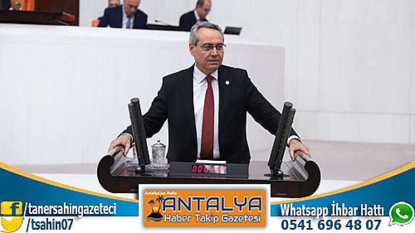 Zeybek, Antalya&rsquo;da 10462 Esnaf Kepenk Kapattı