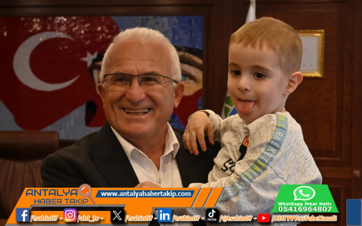 DMD Kas Hastası Minik Bulut Kumluca Belediye Başkanı Uzm. Dr. Mesut Avcıoğlu’nu Makamında Ziyaret Etti