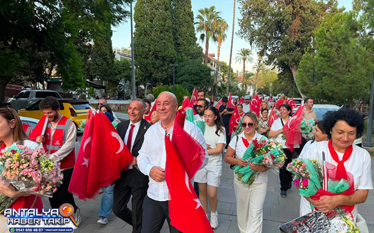 Genel Başkan Yardımcısı Musa Ertuğan ve Antalya Teşkilatı&rsquo;ndan 30 Ağustos&rsquo;ta Coşkulu Kutlama