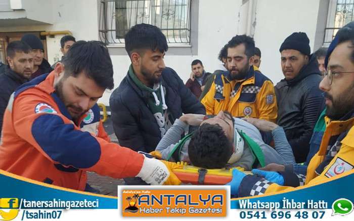 Kepez’in Arama Kurtarma Ekibi, 30 Saat Sonra Bir Aileyi Kurtardı 