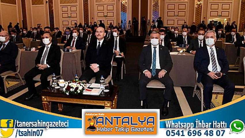Vali Yazici Ve Bakan Soylu Narkotik Su&ccedil;larla M&uuml;cadele Değerlendirme Toplantisi&rsquo;na Katildi