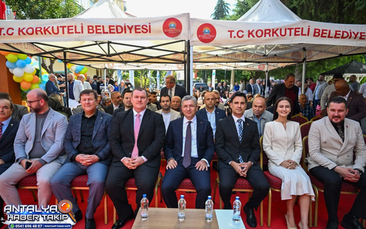 Vali Hulusi Şahin Korkuteli&rsquo;nde &Ccedil;ifte A&ccedil;ılışa Katıldı