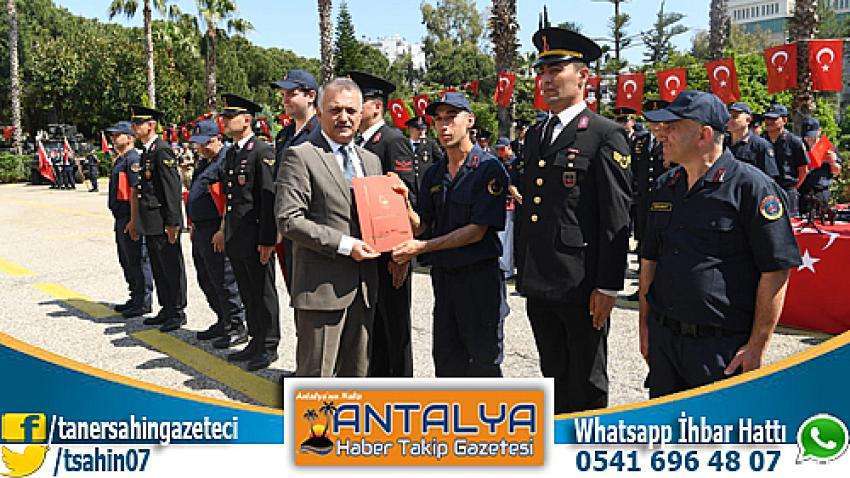 Vali Yazıcı Engelli Haftası M&uuml;nasebetiyle D&uuml;zenlenen Temsili Askerlik Ve Yemin T&ouml;reni&rsquo;ne Katıldı