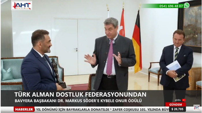 Türk Alman Dostluk Federasyonundan Bavyera Başbakanı Dr. Markus Söder'e Kybele Onur Ödülü